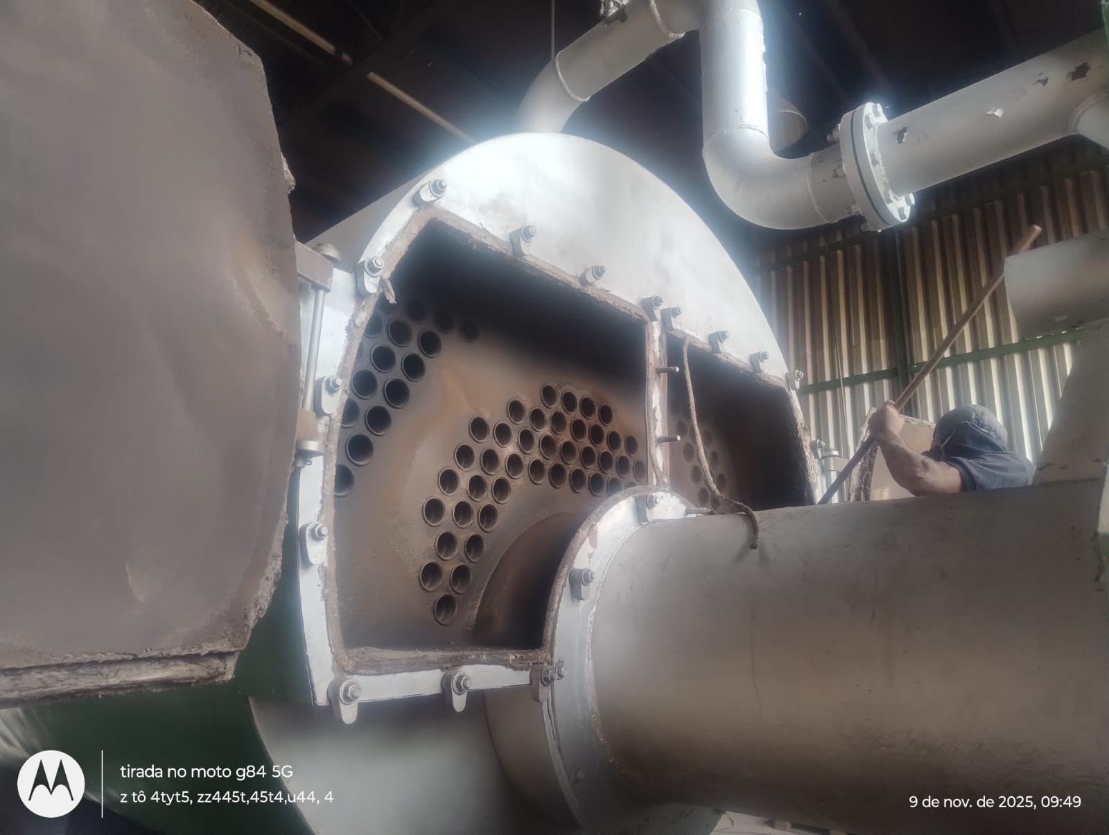 Serviço técnico em caldeira industrial
